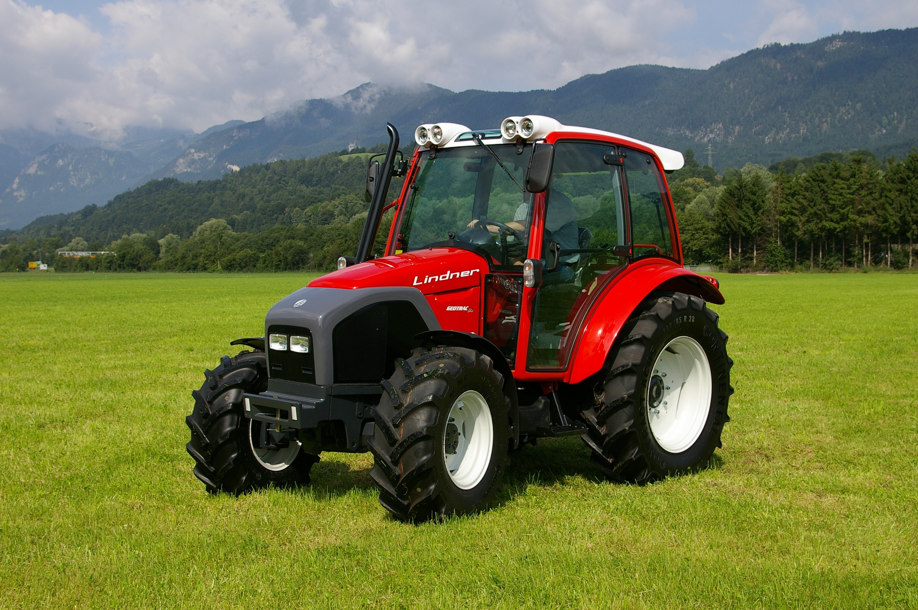 Linder tractor - 🧡 трактор, Tractortecnic Unitrac, транспортер.
