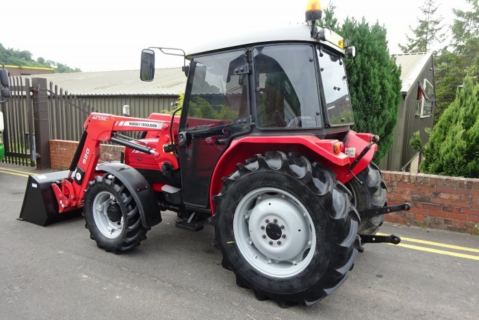 Massey Ferguson 420 - 2007 - kmetija24.si